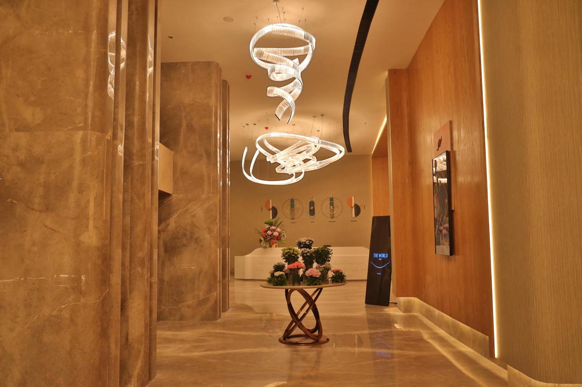 The World Surat Hotel Luaran gambar