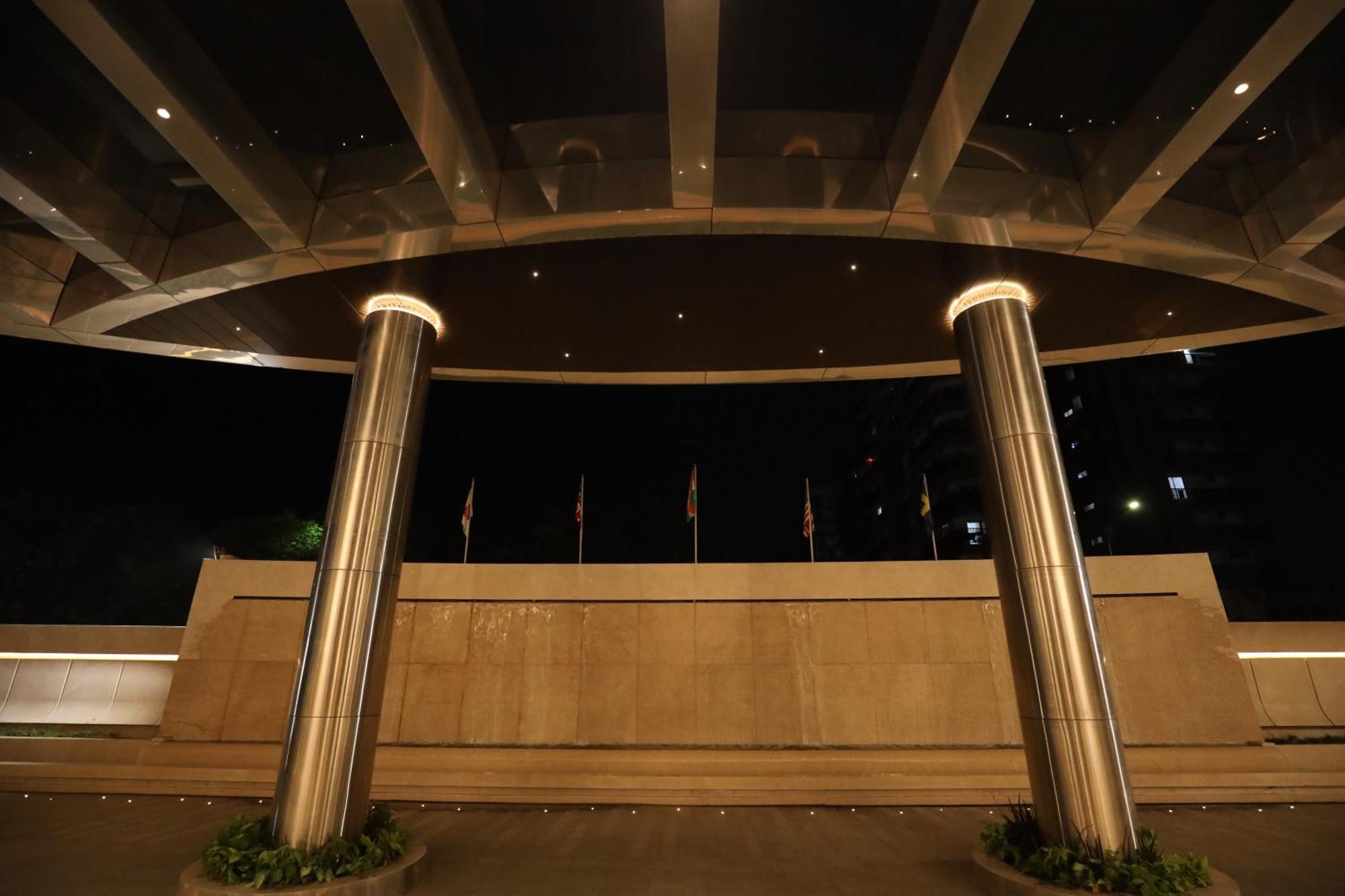 The World Surat Hotel Luaran gambar