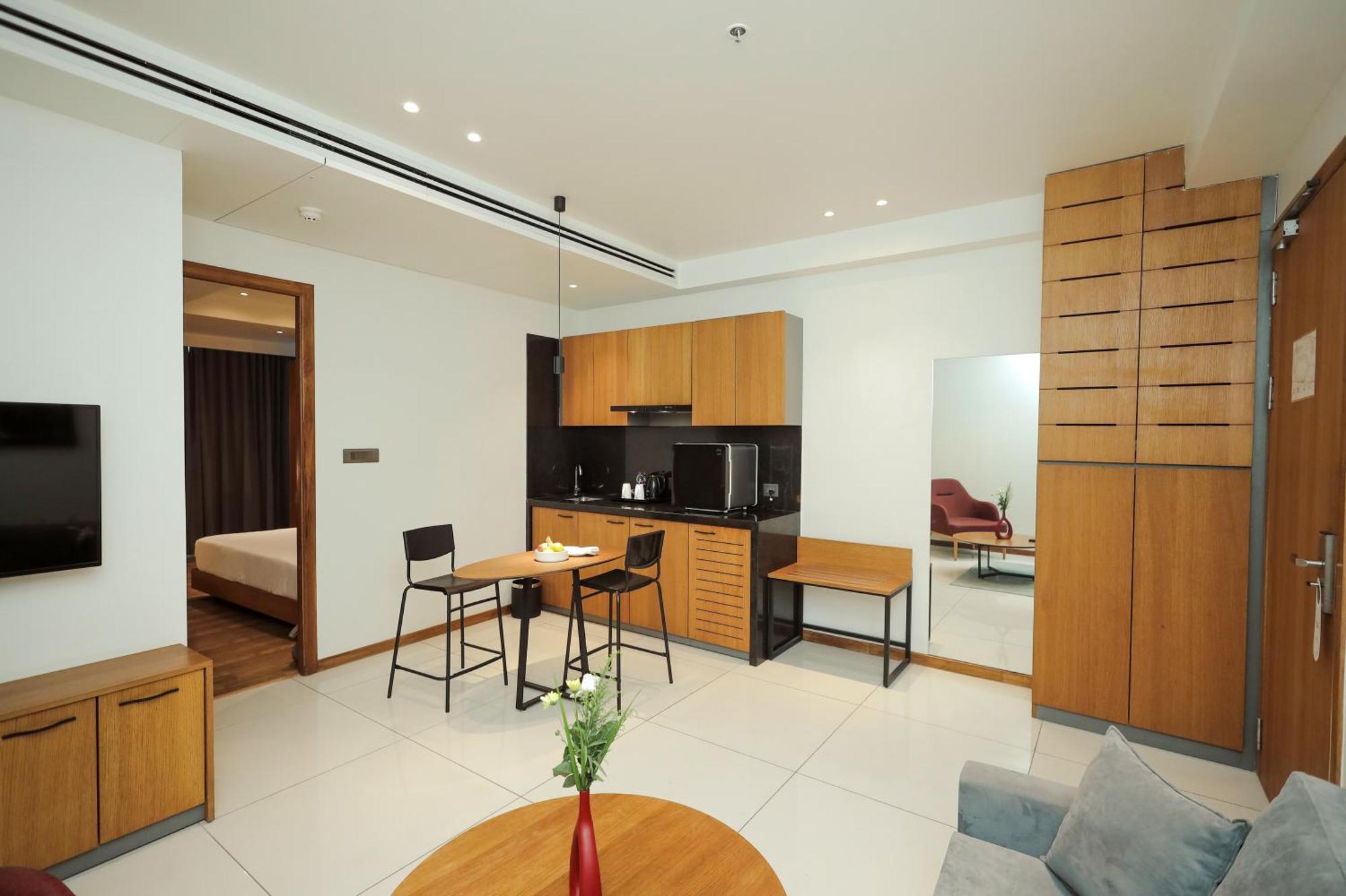 The World Surat Hotel Luaran gambar